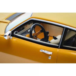 TOYOTA CELICA (RA24) RESTOMOD PEARL ORANGE 2015 OttO mobile 1:18 Resinemodell (Türen, Motorhaube... nicht zu öffnen!)